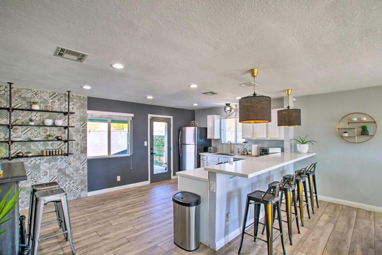 Charming Phoenix Home With Patio About 3 Miles To Dtwn! Kültér fotó