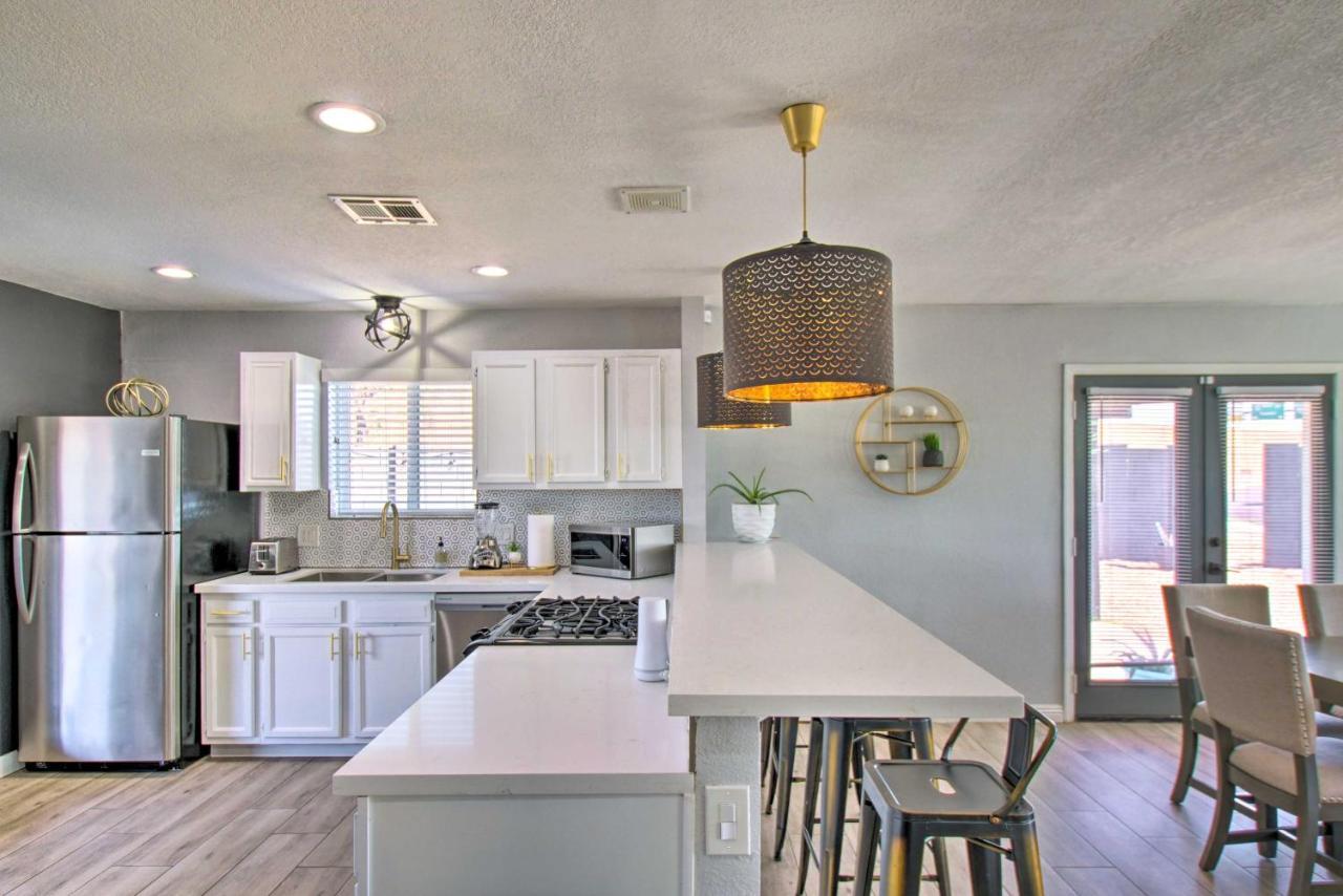 Charming Phoenix Home With Patio About 3 Miles To Dtwn! Kültér fotó