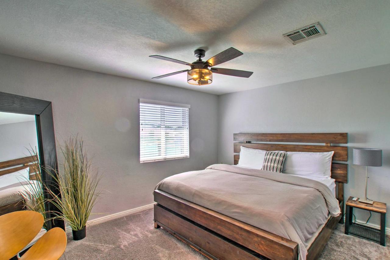 Charming Phoenix Home With Patio About 3 Miles To Dtwn! Kültér fotó