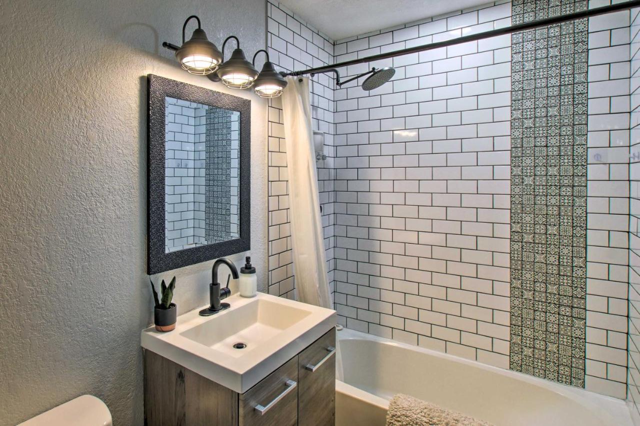 Charming Phoenix Home With Patio About 3 Miles To Dtwn! Kültér fotó